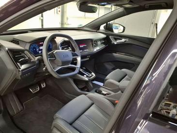 Audi Q4 E-tron 55 E-tron Quattro — photo 3