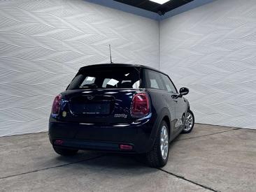 Mini 3 Portes Berline Cooper SE — photo 9