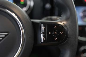 Mini Countryman Cooper SE ALL4 — photo 17