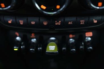 Mini Countryman Cooper SE ALL4 — photo 24