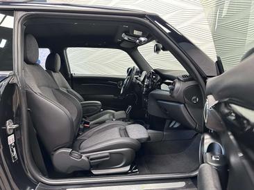 Mini 3 Portes Berline Cooper SE — photo 19