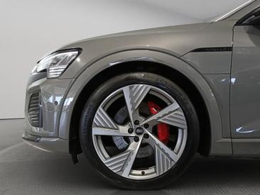 Audi Q8 E-tron S Line 55 E-tron Quattro — photo 21
