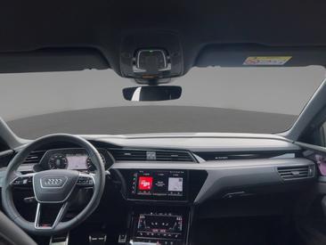Audi Q8 E-tron S Line 55 E-tron Quattro — photo 7