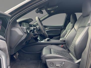 Audi Q8 E-tron S Line 55 E-tron Quattro — photo 8
