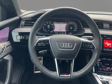 Audi Q8 E-tron S Line 55 E-tron Quattro — photo 11