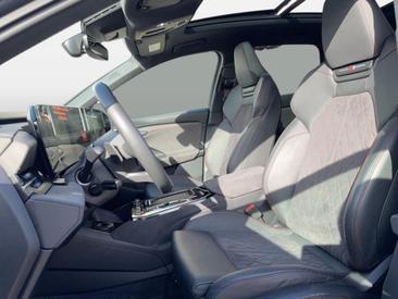 Audi SQ6 SUV E-tron E-tron Quattro — photo 10