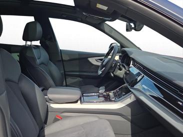 Audi Q8 55 TFSI Quattro Tiptronic — photo 4