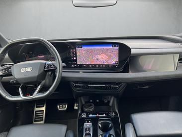 Audi Q6 SUV E-tron E-tron Quattro — photo 9