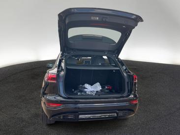 Audi Q6 SUV E-tron E-tron Quattro — photo 12