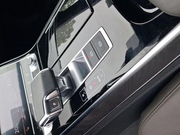 Audi A8 50 TDI Quattro Tiptronic — photo 11