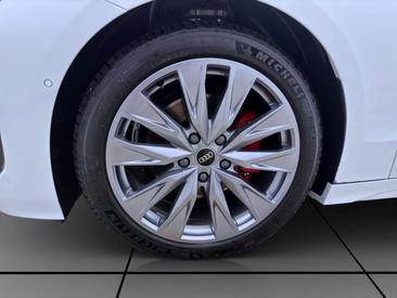Audi A6 Avant E-tron E-tron — photo 9