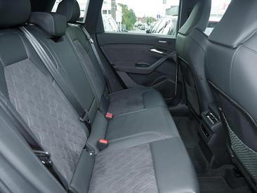 Audi Q6 SUV E-tron E-tron Quattro — photo 7