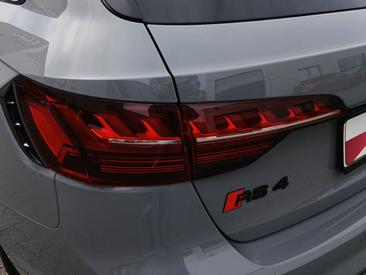 Audi RS4 Avant TFSI Quattro Tiptronic — photo 9