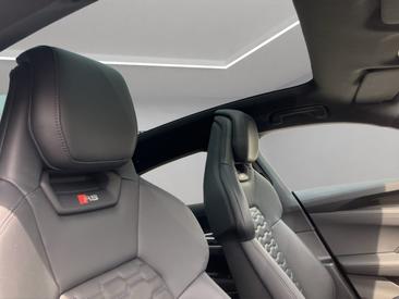 Audi RS E-tron GT E-tron Quattro — photo 10