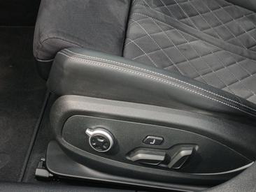 Audi RS4 Avant TFSI Quattro Tiptronic — photo 23