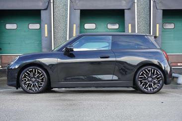 Mini 3 Portes Berline Cooper SE — photo 11