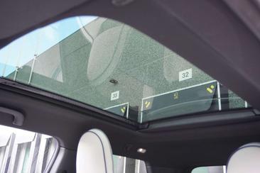 Mini 3 Portes Berline Cooper SE — photo 16