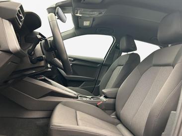 Audi A3 Sportback 35 TFSI — photo 10