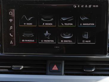 Audi A4 Avant 40 TDI — photo 13