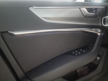 Audi A6 Avant 40 TDI — photo 13