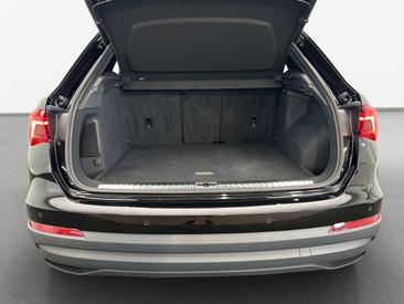 Audi Q3 TFSI E 45 E — photo 11