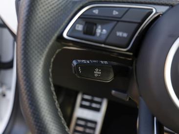 Audi A4 Avant 40 TDI — photo 21