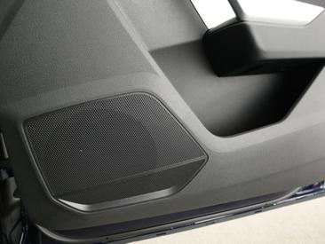 Audi Q3 35 TFSI — photo 14