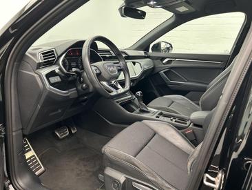 Audi Q3 TFSI E 45 E — photo 17