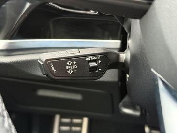 Audi Q3 35 TFSI — photo 18