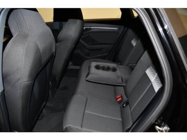 Audi A3 Sportback 35 TDI — photo 8