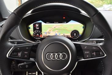 Audi TT 2.0 TFSI — photo 10