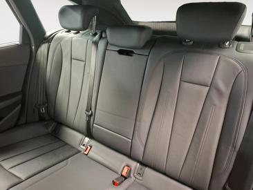 Audi A4 Avant 40 TDI — photo 7