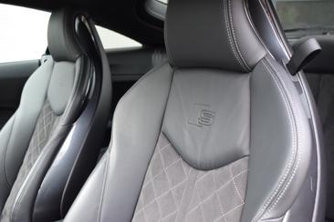 Audi TT 2.0 TFSI — photo 14