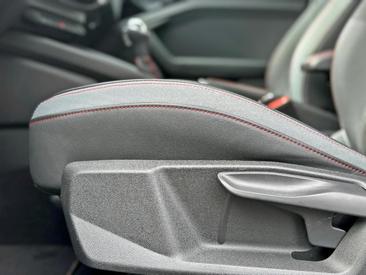 Audi A1 Sportback 40 TFSI — photo 12