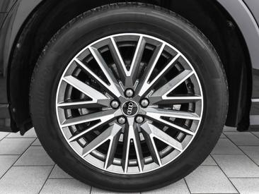Audi Q3 TFSI E 45 E — photo 3
