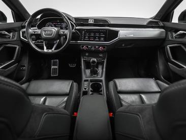Audi Q3 TFSI E 45 E — photo 7