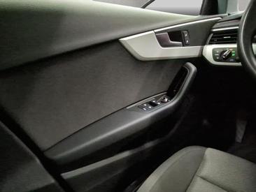 Audi A4 Avant 40 TDI — photo 12