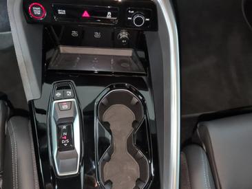 Audi SQ5 SUV TFSI S Tronic — photo 11