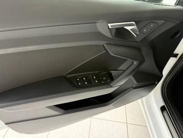 Audi A3 Sportback 35 TDI — photo 9