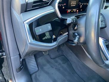 Audi Q3 35 TFSI — photo 12