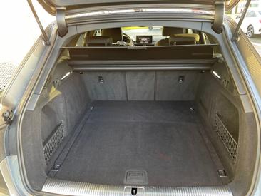 Audi A4 Avant 40 TFSI Quattro — photo 12