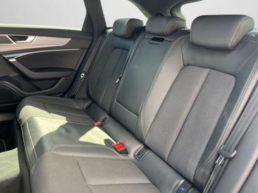 Audi A6 Avant 40 TDI — photo 14