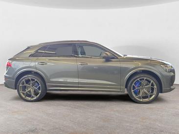 Audi RSQ8 Performance TFSI Quattro Tiptronic — photo 6
