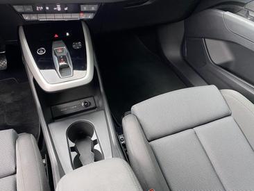 Audi Q4 E-tron 45 Quattro 195 KW — photo 7