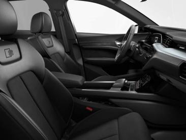 Audi E-tron 55 Quattro — photo 10