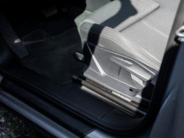 Audi Q3 35 TFSI — photo 14