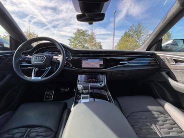 Audi RSQ8 TFSI Quattro Tiptronic — photo 7
