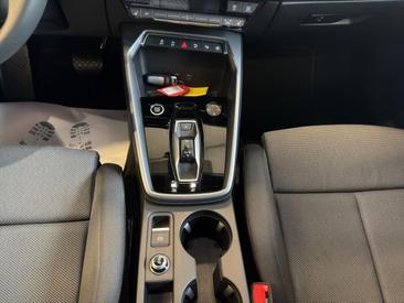 Audi A3 Sportback 35 TFSI — photo 14
