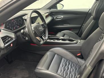 Audi E-tron GT Quattro E-tron Quattro — photo 9