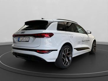Audi Q6 SUV E-tron S Line Business E-tron Performance — photo 4